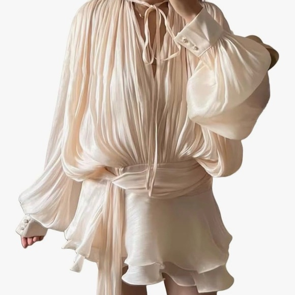 Tops - Elegant Cream Blouse with Flowing Sleeves